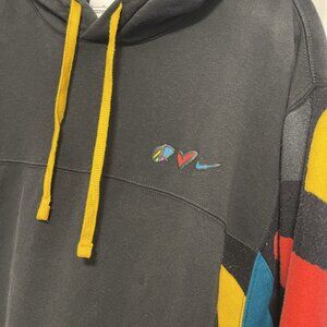 Nike Sportswear Peace Love Swoosh Graphic Hoodie XL Multicolor Streetwear